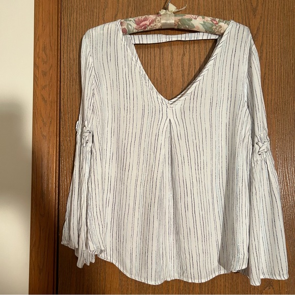 5/$25 Philosophy Bell Sleeve Striped Blouse - Picture 1 of 14